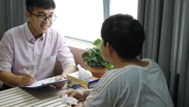Dạy trẻ thời đại số: Đừng chỉ cảnh báo, hãy trao bản lĩnh, yêu thương và kháng thể tinh thần