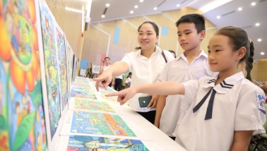Nuôi dạy con không đòn roi, không quát mắng: Nền tảng vàng cho tâm hồn lớn khôn