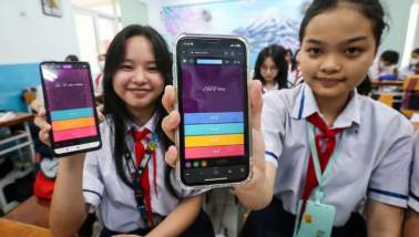 Hà Nội yêu cầu thu điện thoại của học sinh ngay từ tiết học đầu tiên