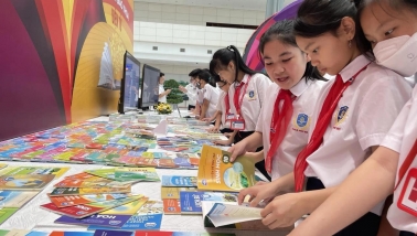Một bộ sách giáo khoa duy nhất: Sự thống nhất cần thiết cho hàng triệu trẻ em