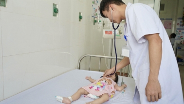 Phòng ngừa bệnh trẻ em mùa nắng nóng