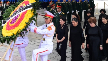 Chủ tịch Hội Bảo vệ quyền trẻ em Việt Nam dẫn đầu đoàn của Hội viếng Tổng Bí thư Nguyễn Phú Trọng