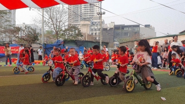 Bố trí các nguồn lực để bảo đảm thực hiện các quyền của trẻ em