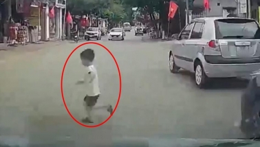 Trẻ em bất ngờ lao ra đường gây tai nạn: Trách nhiệm thuộc về ai?