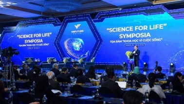 Nhà khoa học VinFuture hiến kế nhằm hóa giải cuộc khủng hoảng rác thải nhựa toàn cầu