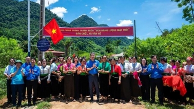 Hành trình “Ánh sáng xanh” thắp sáng mọi nẻo đường Việt Nam