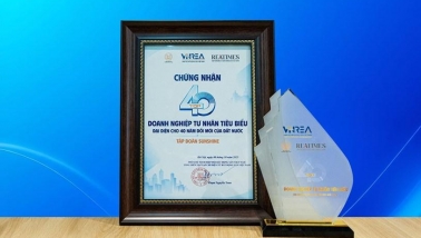 Sunshine Group được vinh danh trong Top 40 Doanh nghiệp tư nhân tiêu biểu đại diện cho 40 năm đổi mới