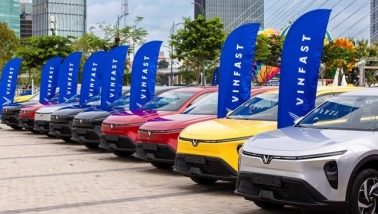 Tài xế dịch vụ nói về VinFast Limo Green: Tiết kiệm cả chục triệu đồng mỗi tháng, vận hành “out trình” so với xe xăng cùng tầm tiền