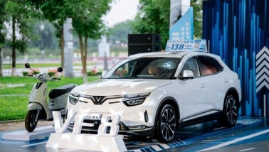 Loạt ưu đãi “khủng” tháng 11 đưa giá của VF 8 - “siêu phẩm đạp ga dính lưng” về mức 900 triệu đồng