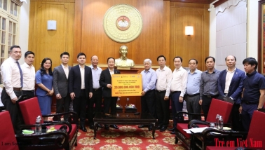 Doanh nhân Đỗ Quang Hiển chia sẻ về kế hoạch giúp các em nhỏ mồ côi, có hoàn cảnh đặc biệt do bão lũ