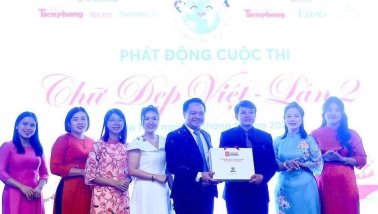 Học sinh tiểu học toàn quốc bước vào cuộc thi 'Chữ đẹp Việt lần 2'