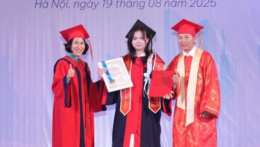 Từ giảng đường ra thế giới – Hành trang của 296 tân cử nhân Trường Đại học Nguyễn Trãi
