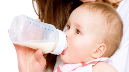 Kinh nghiệm chọn sữa cho trẻ từ 0-6 tháng tuổi