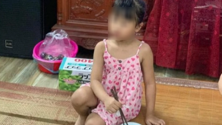 Hà Nội: Bé gái 5 tuổi bị bỏ rơi, kèm mẩu giấy ghi nội dung ‘nhói lòng’