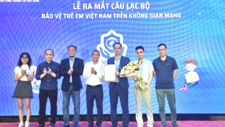 Ra mắt Câu lạc bộ Bảo vệ trẻ em Việt Nam trên không gian mạng