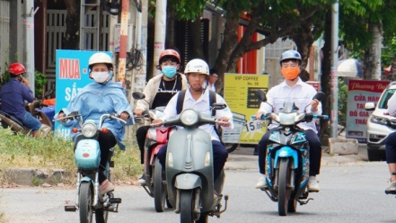 TP Nam Định nghiêm cấm học sinh đi xe máy điện đến trường từ 1/11