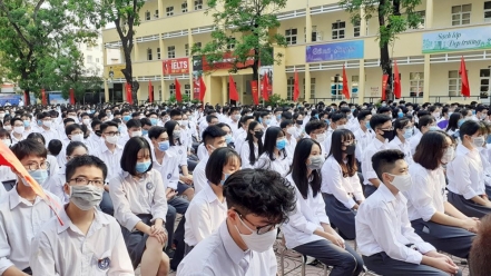 Học sinh hộ cận nghèo Hà Nội sẽ được miễn 100% học phí