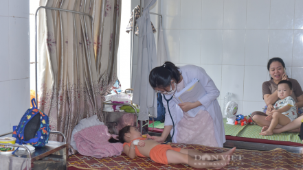 Hà Tĩnh: 10 trẻ mầm non nhập viện nghi do ăn sữa chua trường tự làm