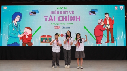 Hà Nội: Hơn 1300 học sinh Trường THCS Chu Văn An tiếp cận kiến thức về tài chính