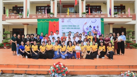 'Sách bay 2023': Trao tặng hơn 5.000 cuốn sách, phát triển văn hoá đọc cho học sinh Hà Giang