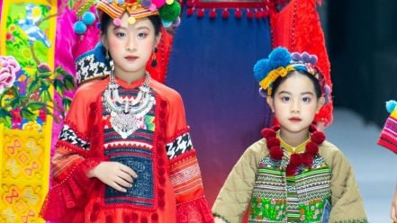 Hoàng Diệp - mẫu nhí nhỏ tuổi nhất lịch sử Vietnam International Fashion Week