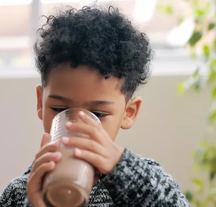 Sữa sô-cô-la có tốt cho trẻ hay không?