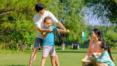 Cha mẹ là tấm gương đầu đời hình thành nhân cách và giá trị sống của trẻ