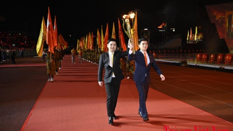 “Nhất Tâm – Trí Sáng – Vươn Tầm” cùng SHB và T&T Group vững vàng tiến vào kỷ nguyên mới