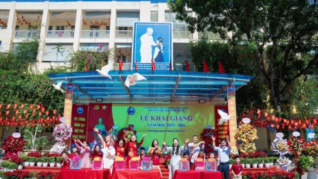 Lễ khai giảng xúc động tại Trường Tiểu học Vĩnh Hưng, viết tiếp hành trình ươm mầm những ước mơ