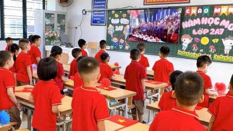 Những vị khách đặc biệt đến với lễ khai giảng ấm áp của Trường Tiểu học Lĩnh Nam
