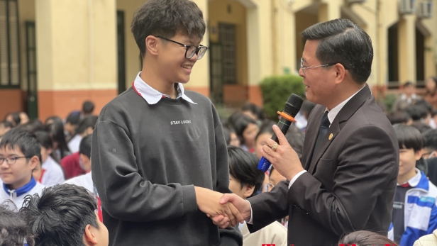 Bài học cho học sinh vi phạm quy định khi tham gia giao thông đường bộ