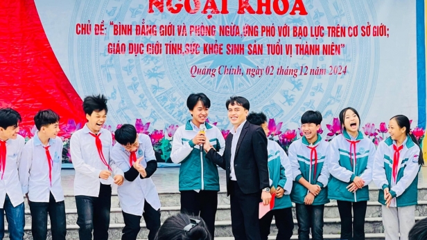 Chăm sóc sức khỏe sinh sản vị thành niên: Không chỉ là nhiệm vụ của ngành y tế
