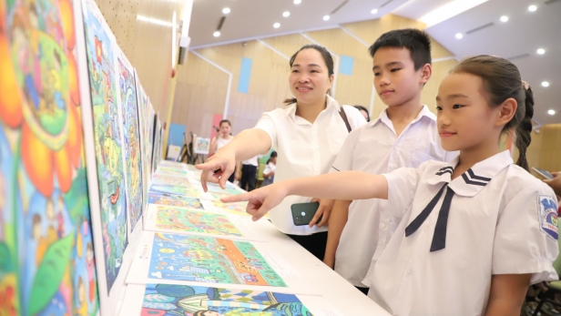 Nuôi dạy con không đòn roi, không quát mắng: Nền tảng vàng cho tâm hồn lớn khôn  
