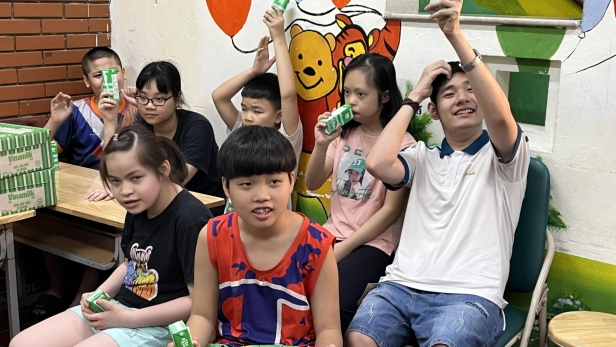 Nuôi dạy trẻ khuyết tật: Cha mẹ là “chiến binh thầm lặng” trong hành trình của con