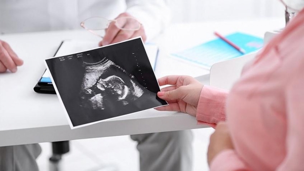 Tầm soát trước sinh và sơ sinh: Đầu tư nhỏ, lợi ích lớn