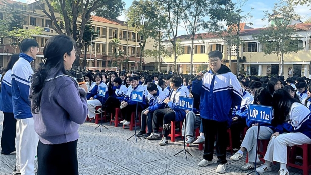 Cao Bằng: Truyền thông sức khỏe sinh sản vị thành niên cho hơn 1.400 học sinh