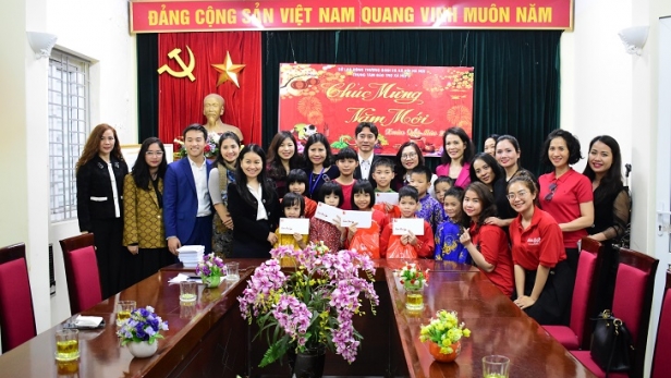 Khoảnh khắc xúc động trong hành trình “Chia sẻ và lan tỏa yêu thương” cùng các em nhỏ Trung tâm Bảo trợ xã hội 3