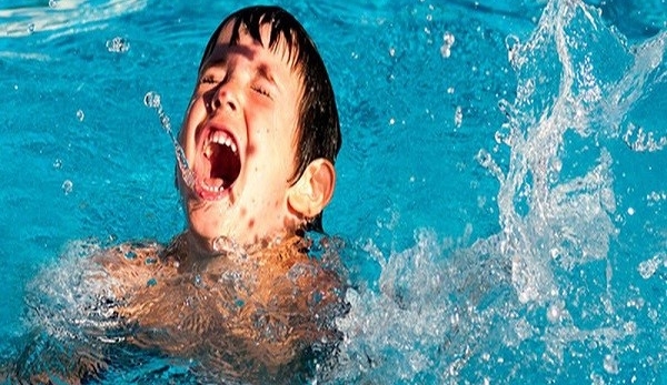 Hướng dẫn các bước sơ cứu đuối nước cho trẻ