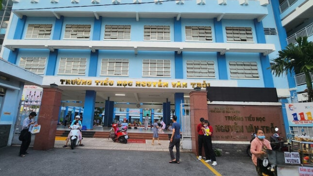 Cô giáo đánh gãy ngón tay học sinh lớp 1 ở TP HCM bị kỷ luật cảnh cáo
