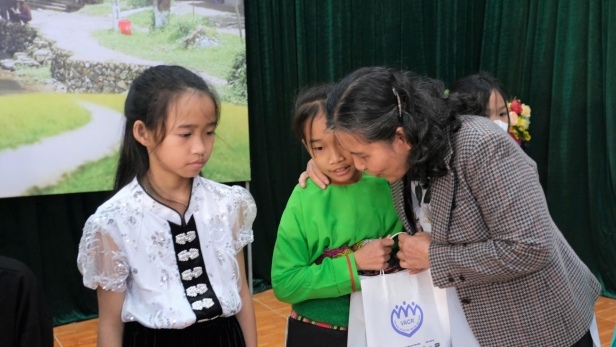 Những vấn đề cấp thiết với trẻ em khu vực miền núi và dân tộc thiểu số