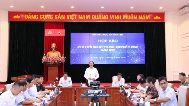 Bộ Giáo dục và Đào tạo sẽ xem xét lại độ khó của đề thi Toán, tiếng Anh tốt nghiệp THPT 2025