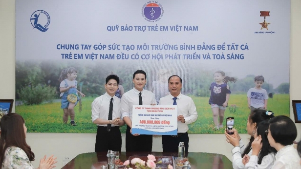 Tài trợ 400 triệu đồng hỗ trợ trẻ em có hoàn cảnh khó khăn