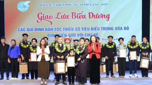 Gắn kết yêu thương từ những gia đình văn hóa