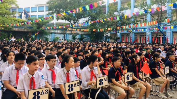 Học sinh mặc đồng phục thế nào cho đúng quy định?