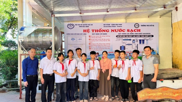 Bắc Ninh: Bàn giao hệ thống nước sạch cho học sinh hai trường THCS