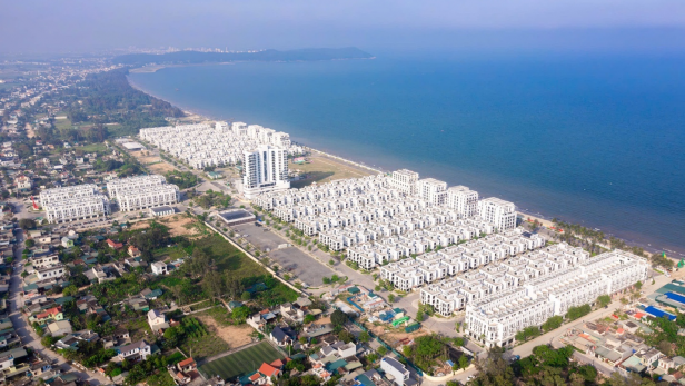 Văn Phú đồng hành cùng phường Nam Sầm Sơn tổ chức giải chạy Vlasta Race - Nam Sầm Sơn 2025