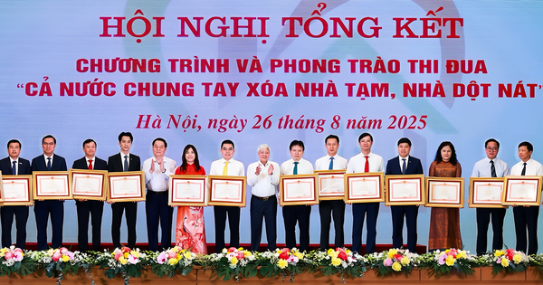 Chính phủ hoàn thành mục tiêu 334.000 căn nhà tạm được xây mới, HDBank chung tay đóng góp trên 2.600 căn