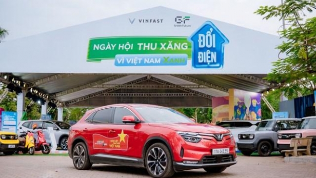 VinFast VF 8 trong mắt người dùng: Hơn cả ngoại hình, là cảm giác lái “cực kỳ sướng”