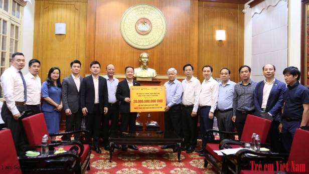 Doanh nhân Đỗ Quang Hiển chia sẻ về kế hoạch giúp các em nhỏ mồ côi, có hoàn cảnh đặc biệt do bão lũ