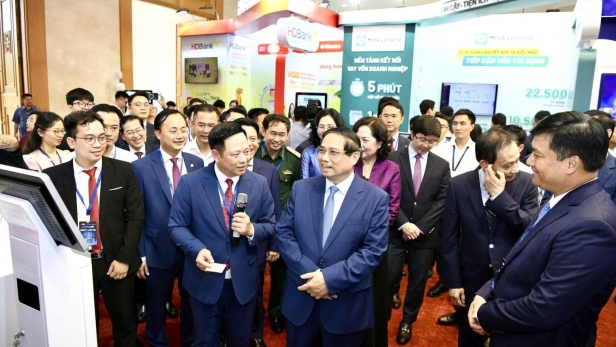 Agribank tiên phong xây dựng hệ sinh thái tài chính thông minh, nhân văn và toàn diện